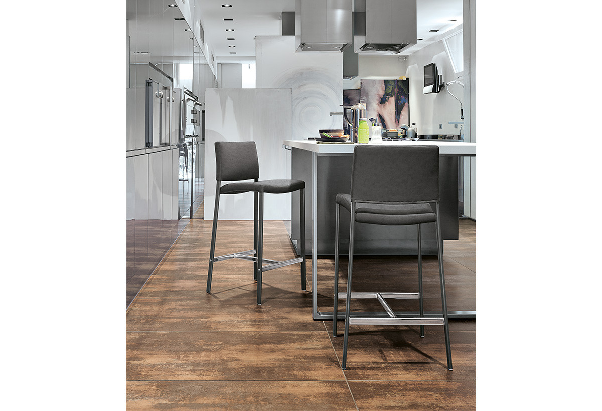 %D0%91%D0%90%D0%A0+%D0%A1%D0%A2%D0%9E%D0%9B+TARGET+POINT%2C+%D0%BC%D0%BE%D0%B4.+ZARA